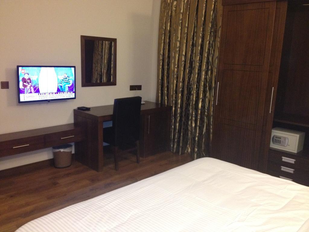 Bl Hotel'S Erbil Bilik gambar